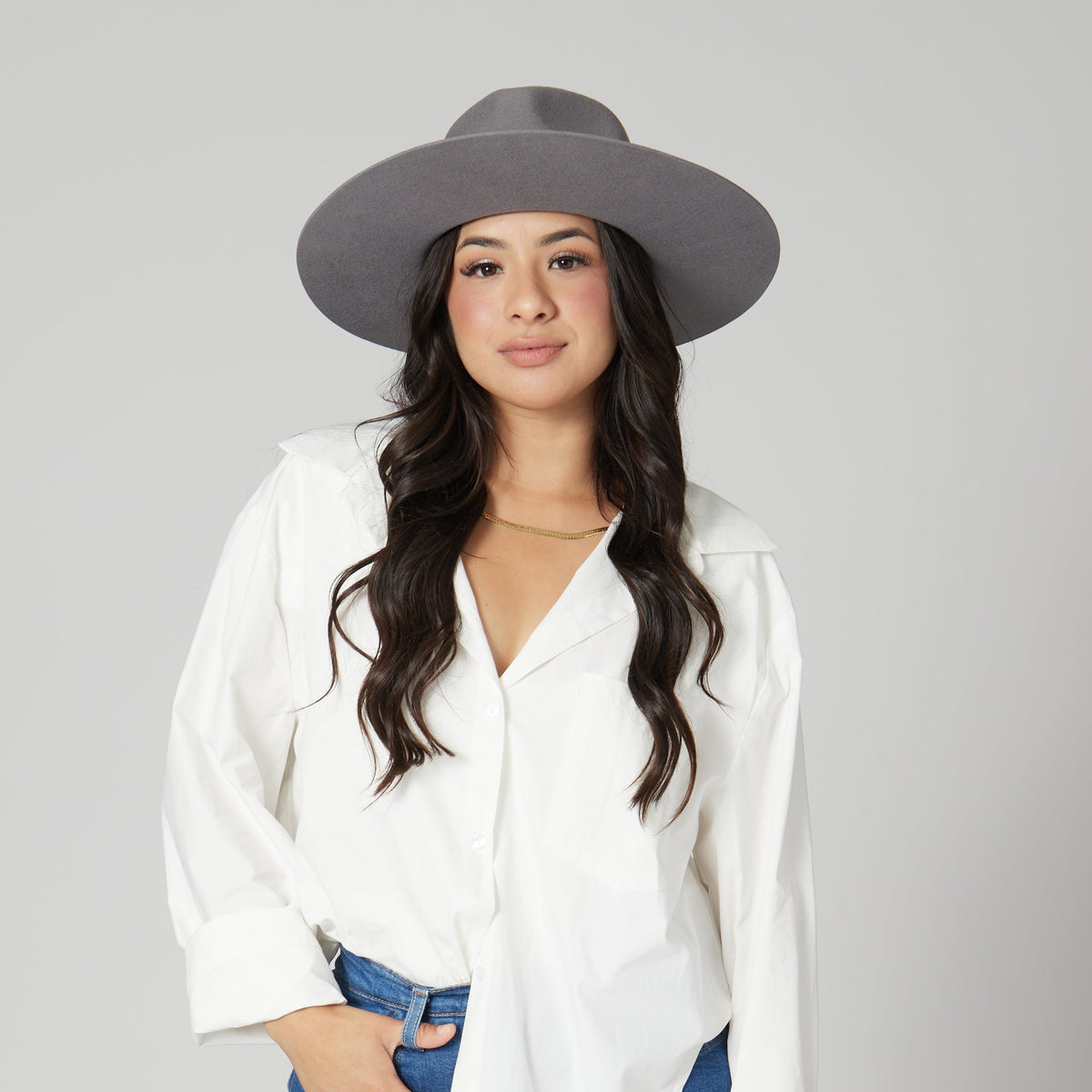 The Julian wool felt stiff brim fedora with bow trim in grey, view 3